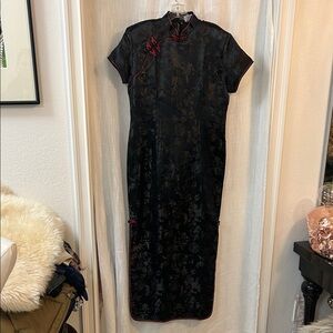 Elegant Black Floral Pattern Cheongsam Silk Long Dress from Cambodia.